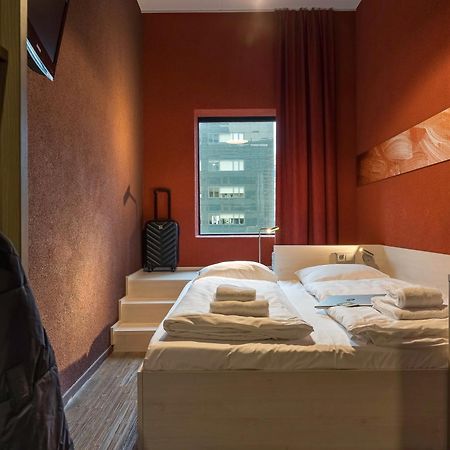 Meininger Hotel Amsterdam City West Exterior photo