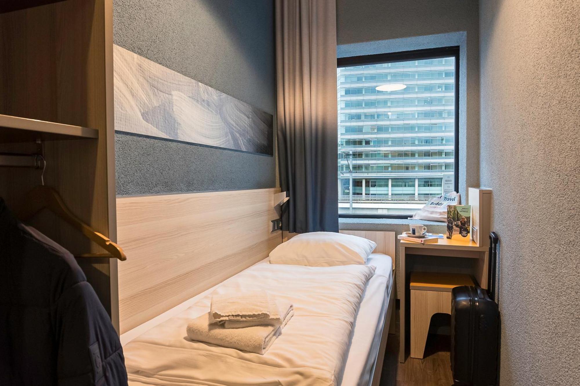 Meininger Hotel Amsterdam City West Exterior photo